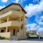 Vila Landi Ksamil